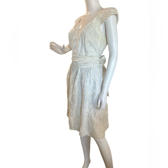 Adrianna Papell Vintage Women's
Ivory Cream - Picture 3 of 9